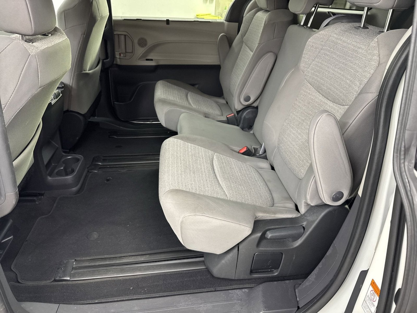 2024 Toyota Sienna LE
