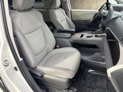 2024 Toyota Sienna LE