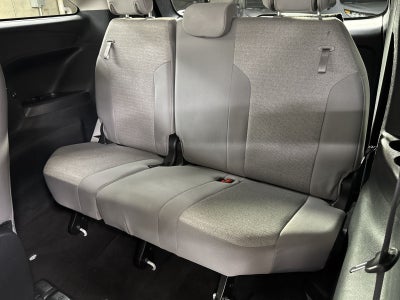 2025 Toyota Sienna LE