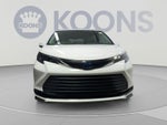 2025 Toyota Sienna LE