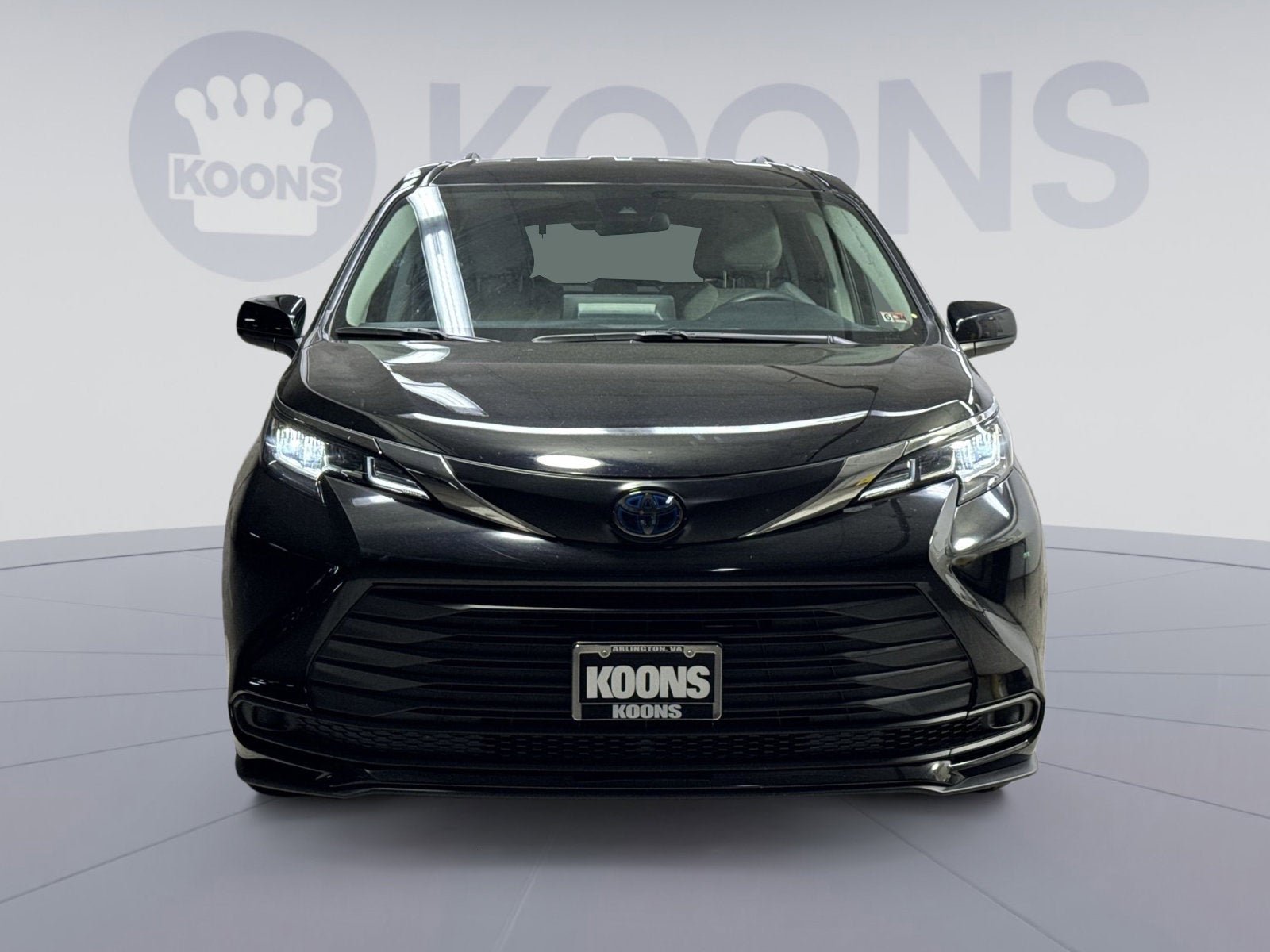 2023 Toyota Sienna LE