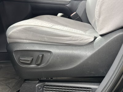 2023 Toyota Sienna LE