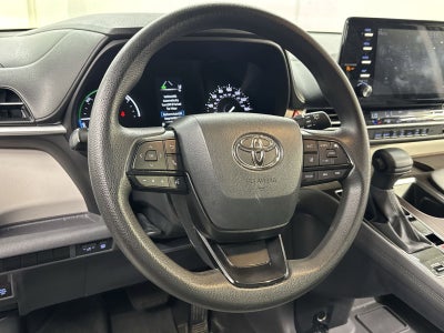 2023 Toyota Sienna LE