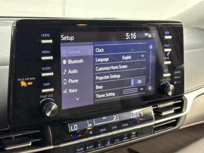2023 Toyota Sienna LE