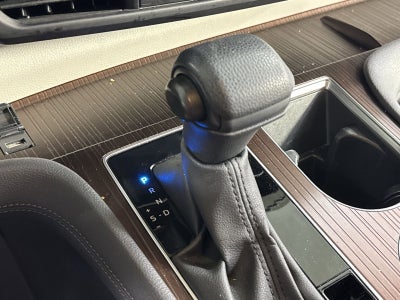 2023 Toyota Sienna LE