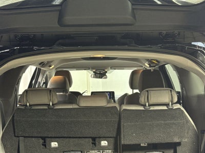 2023 Toyota Sienna LE