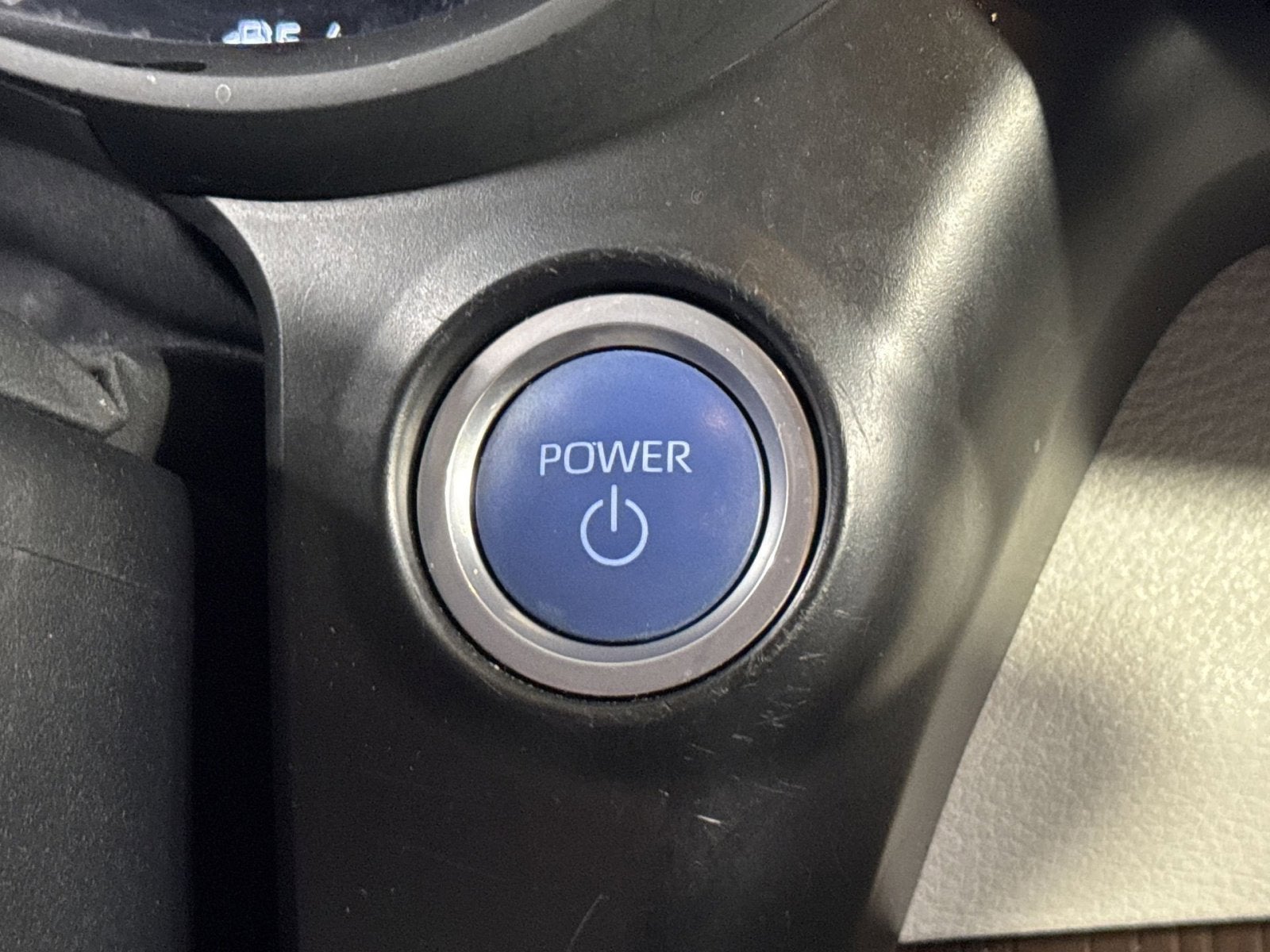 2023 Toyota Sienna LE