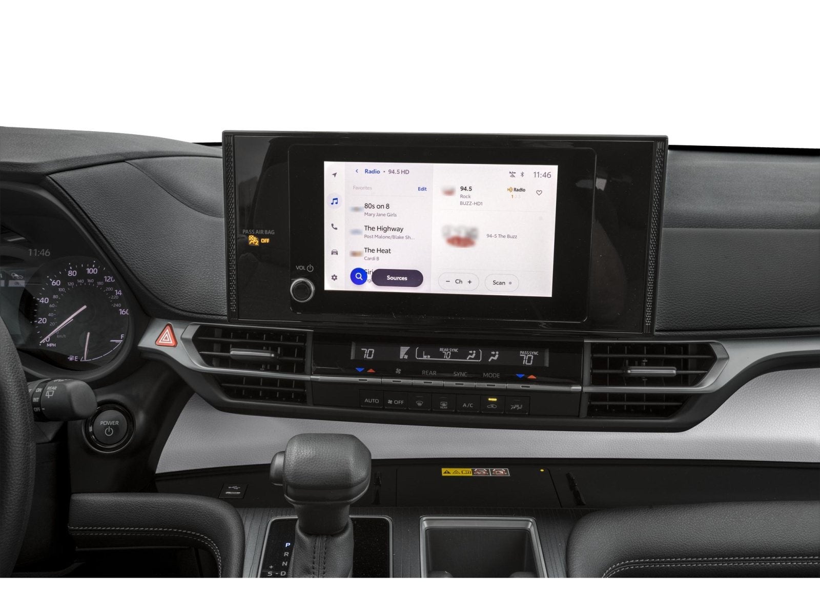 2025 Toyota Sienna LE