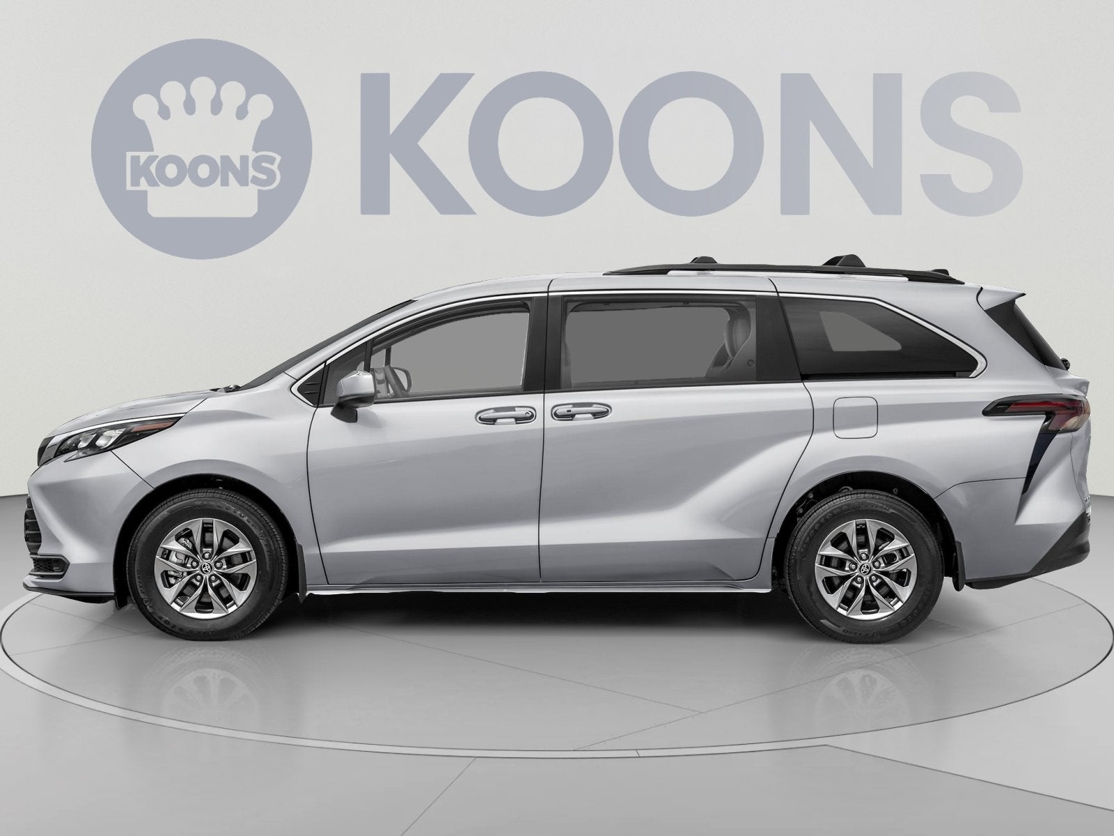 2025 Toyota Sienna LE