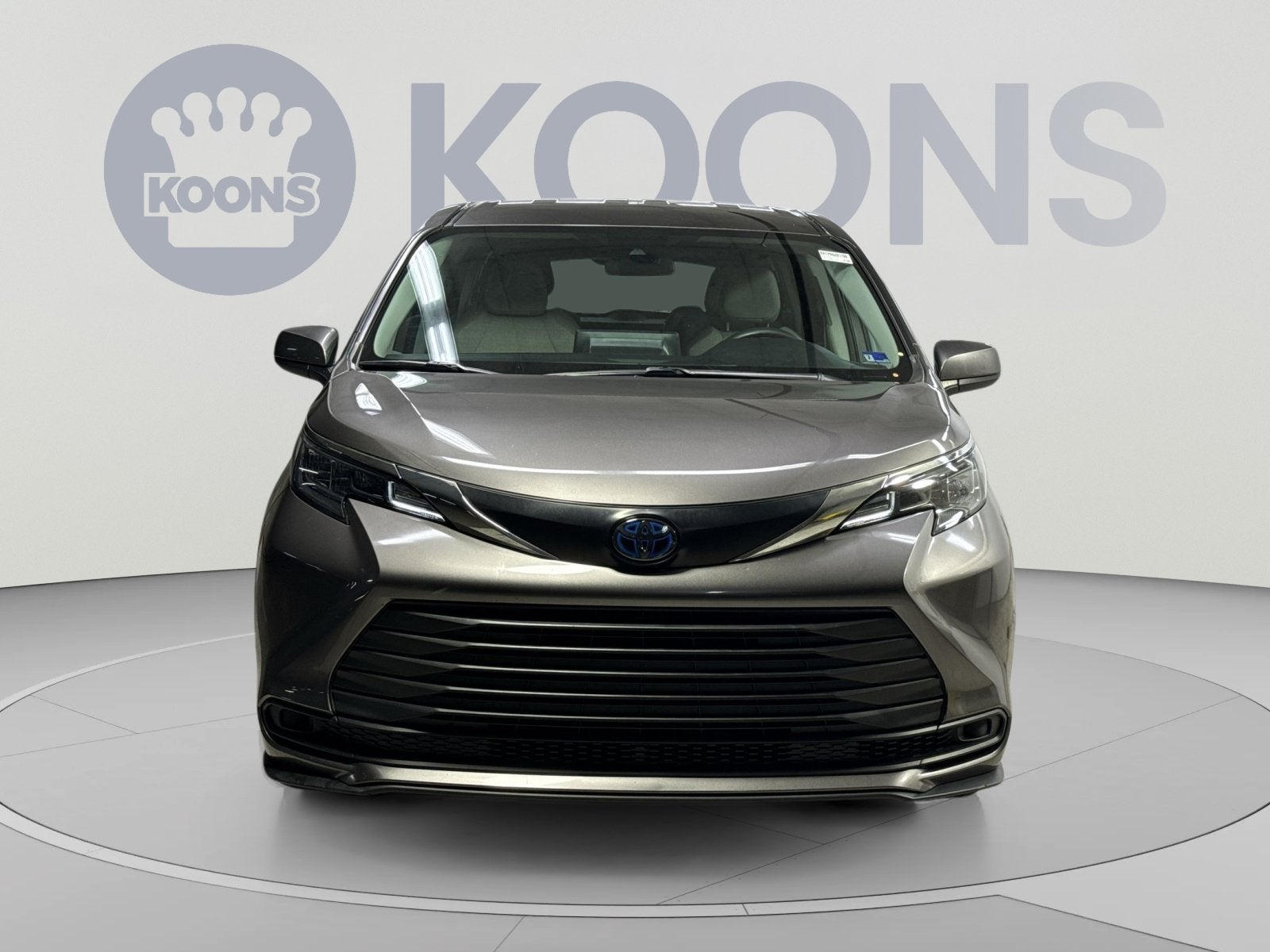 2024 Toyota Sienna LE