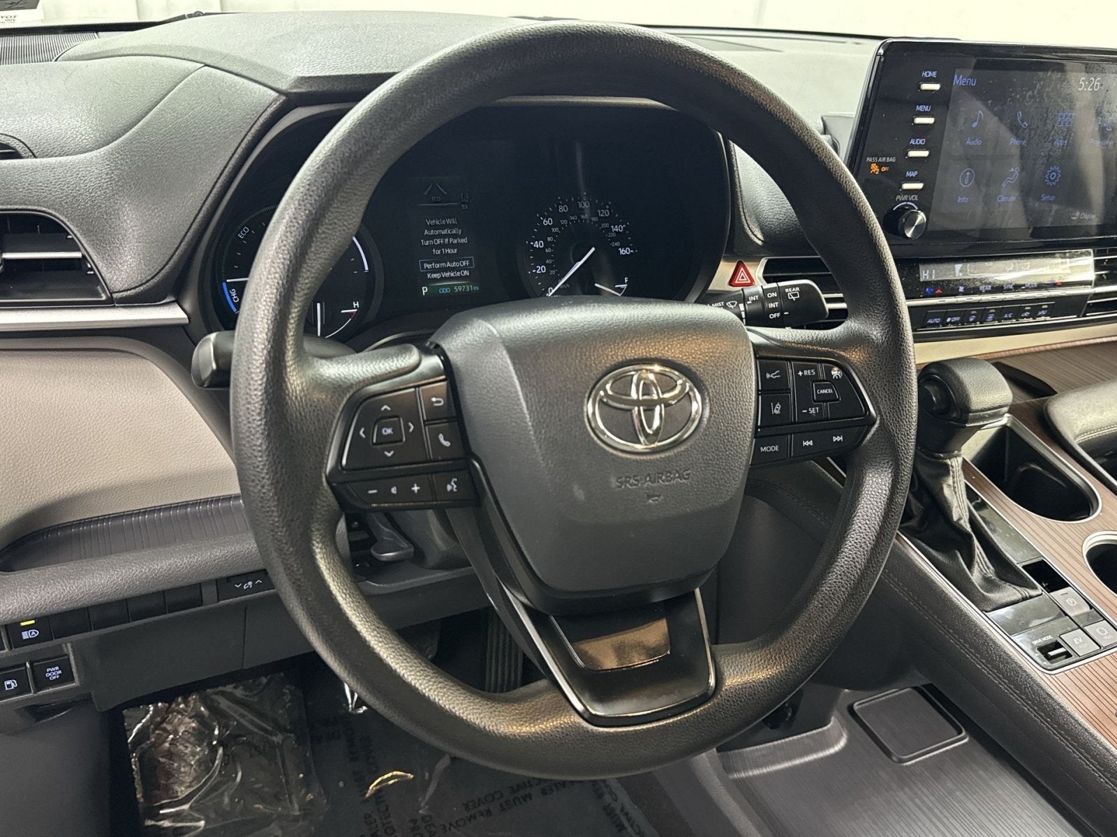 2024 Toyota Sienna LE