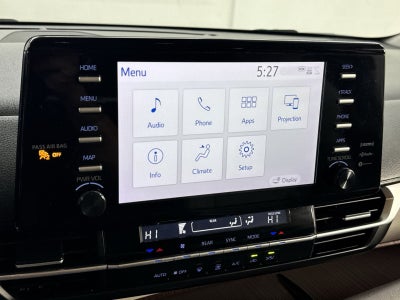 2024 Toyota Sienna LE