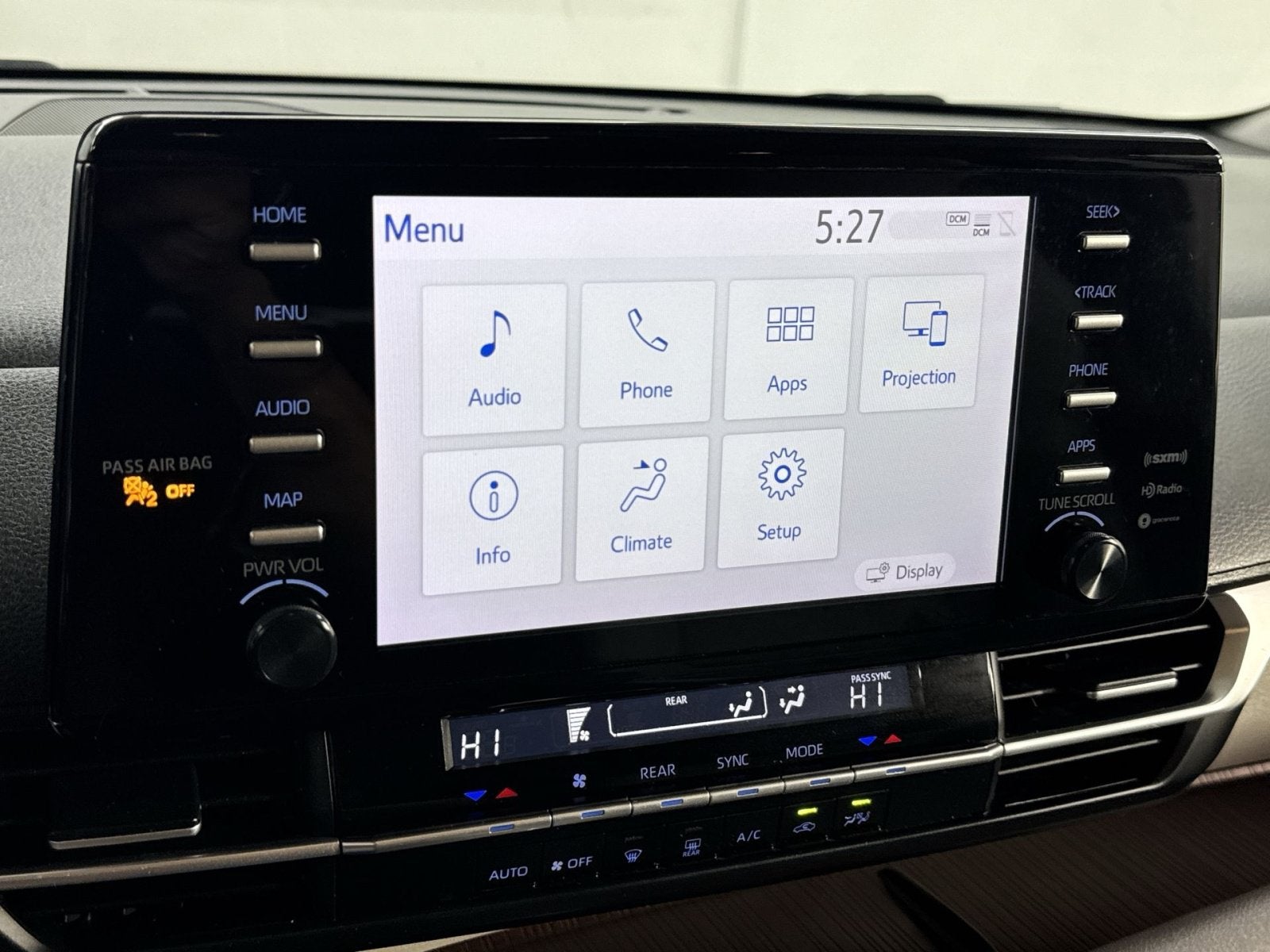 2024 Toyota Sienna LE