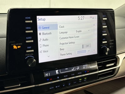 2024 Toyota Sienna LE
