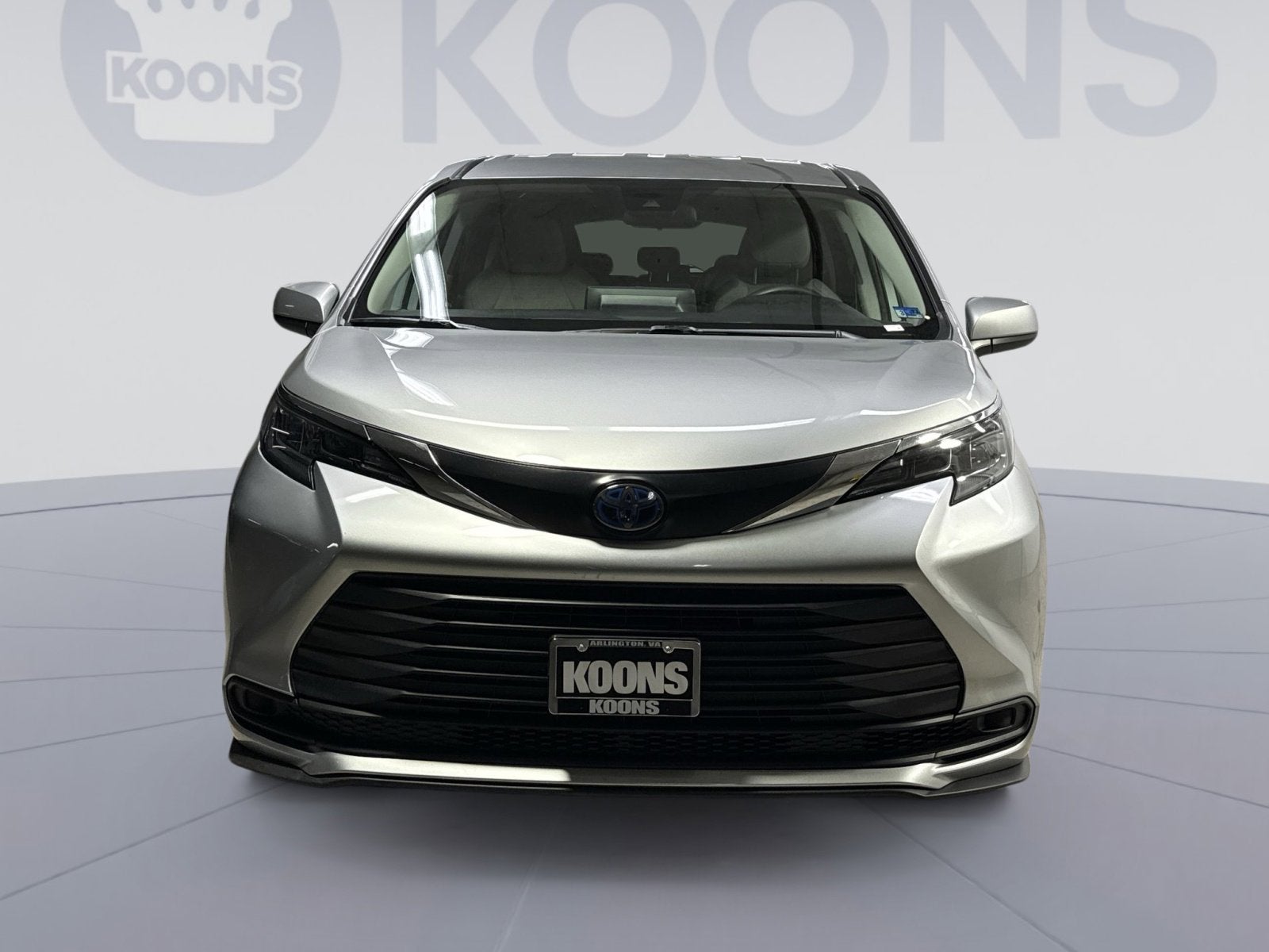 2024 Toyota Sienna LE