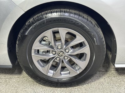 2024 Toyota Sienna LE