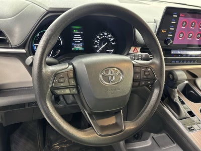 2024 Toyota Sienna LE