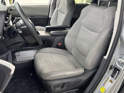 2024 Toyota Sienna LE