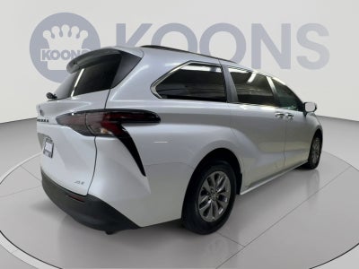 2026 Toyota Sienna XLE
