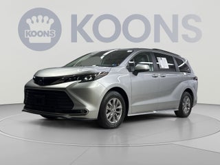 2024 Toyota Sienna XLE