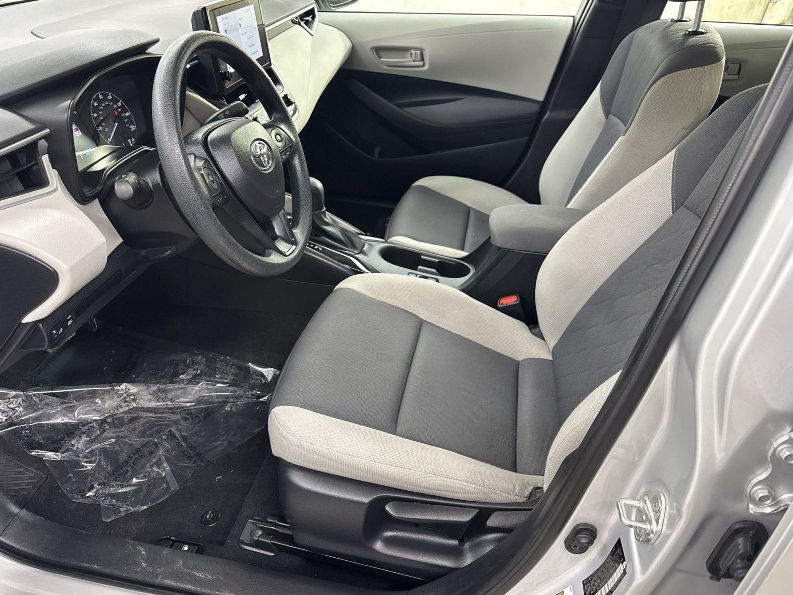 Used 2024 Toyota Corolla LE with VIN 5YFB4MDE7RP085027 for sale in Arlington, VA