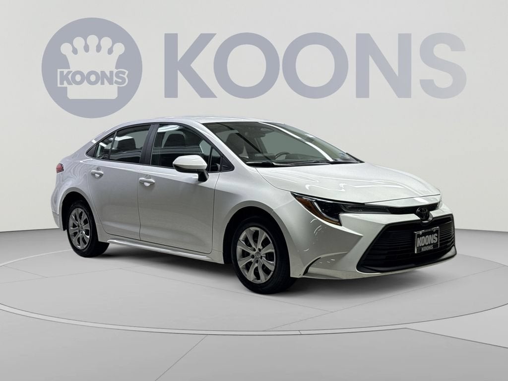 2025 Toyota Corolla LE