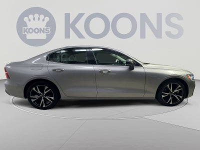 2024 Volvo S60 B5 Core Dark Theme