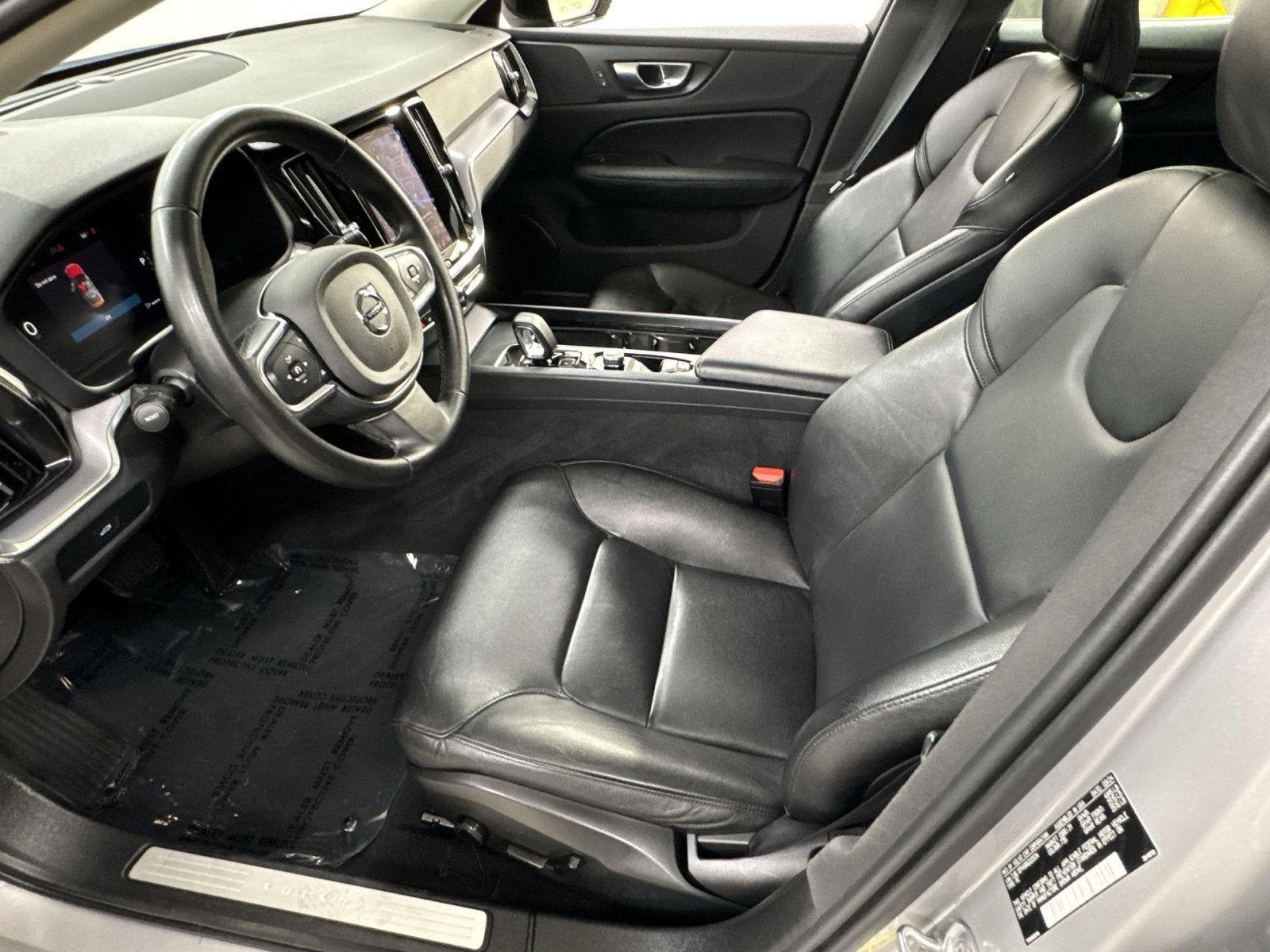 2024 Volvo S60 B5 Core Dark Theme