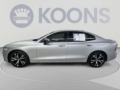 2024 Volvo S60 B5 Core Dark Theme
