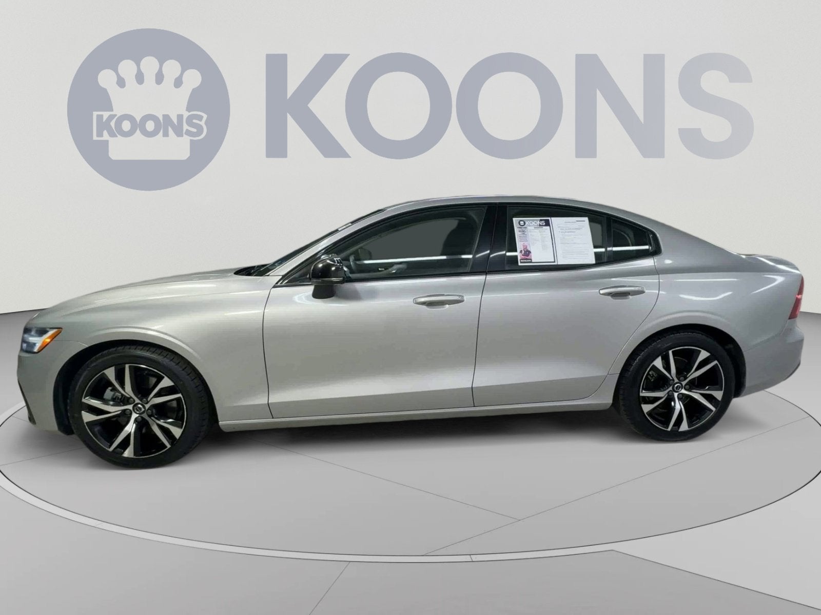 2024 Volvo S60 B5 Core Dark Theme