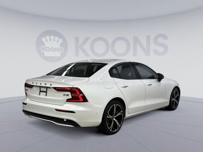 2024 Volvo S60 B5 Plus Dark Theme