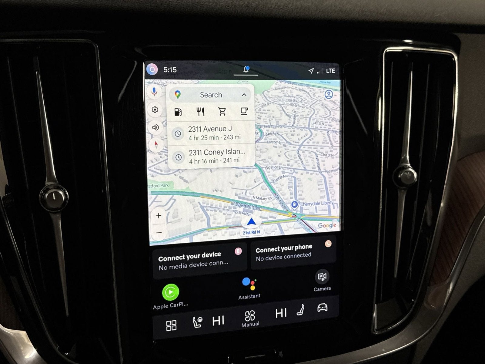 2024 Volvo S60 B5 Plus Dark Theme