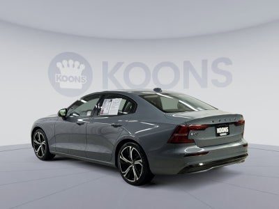 2024 Volvo S60 B5 Plus Dark Theme