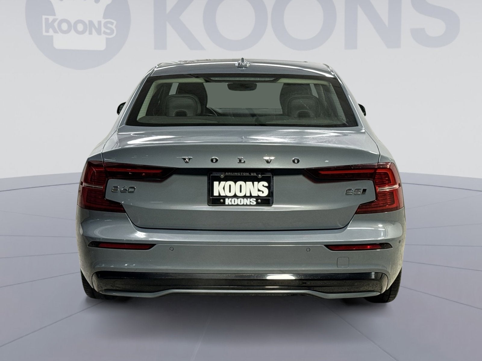 2024 Volvo S60 B5 Plus Dark Theme