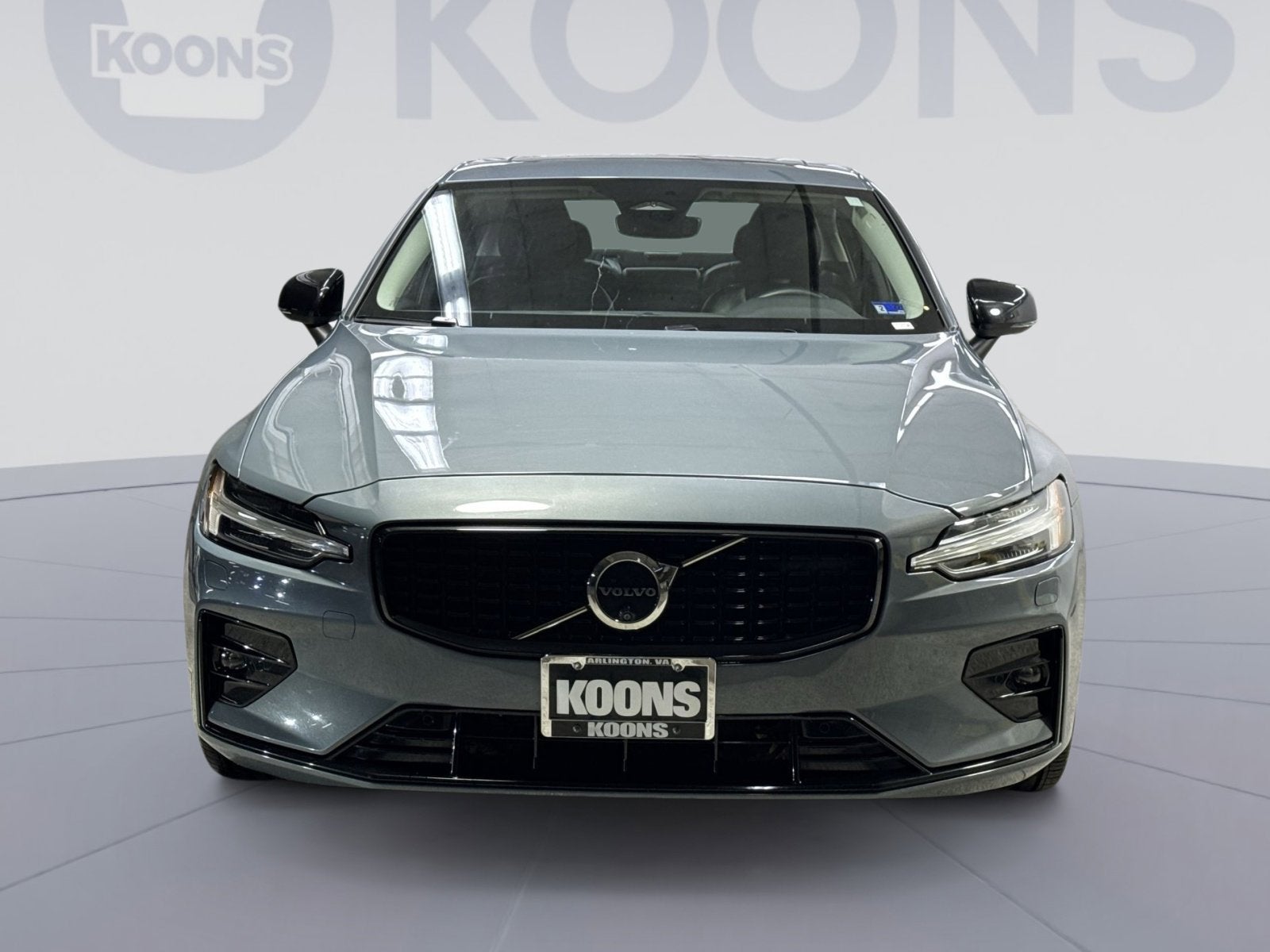 2024 Volvo S60 B5 Plus Dark Theme