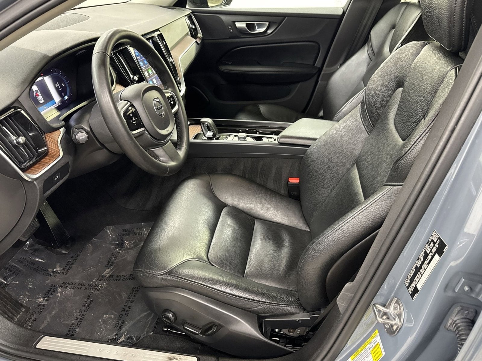 2024 Volvo S60 B5 Plus Dark Theme