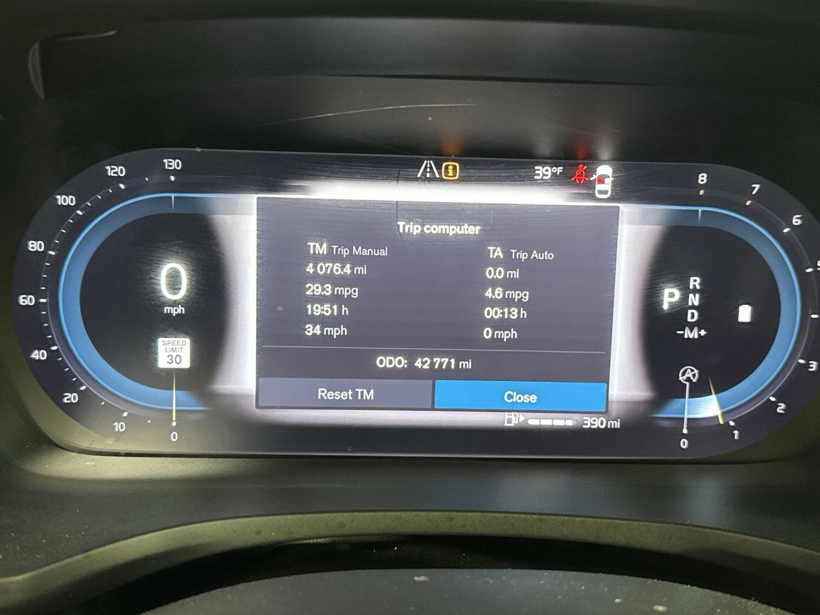 2024 Volvo S60 B5 Plus Dark Theme