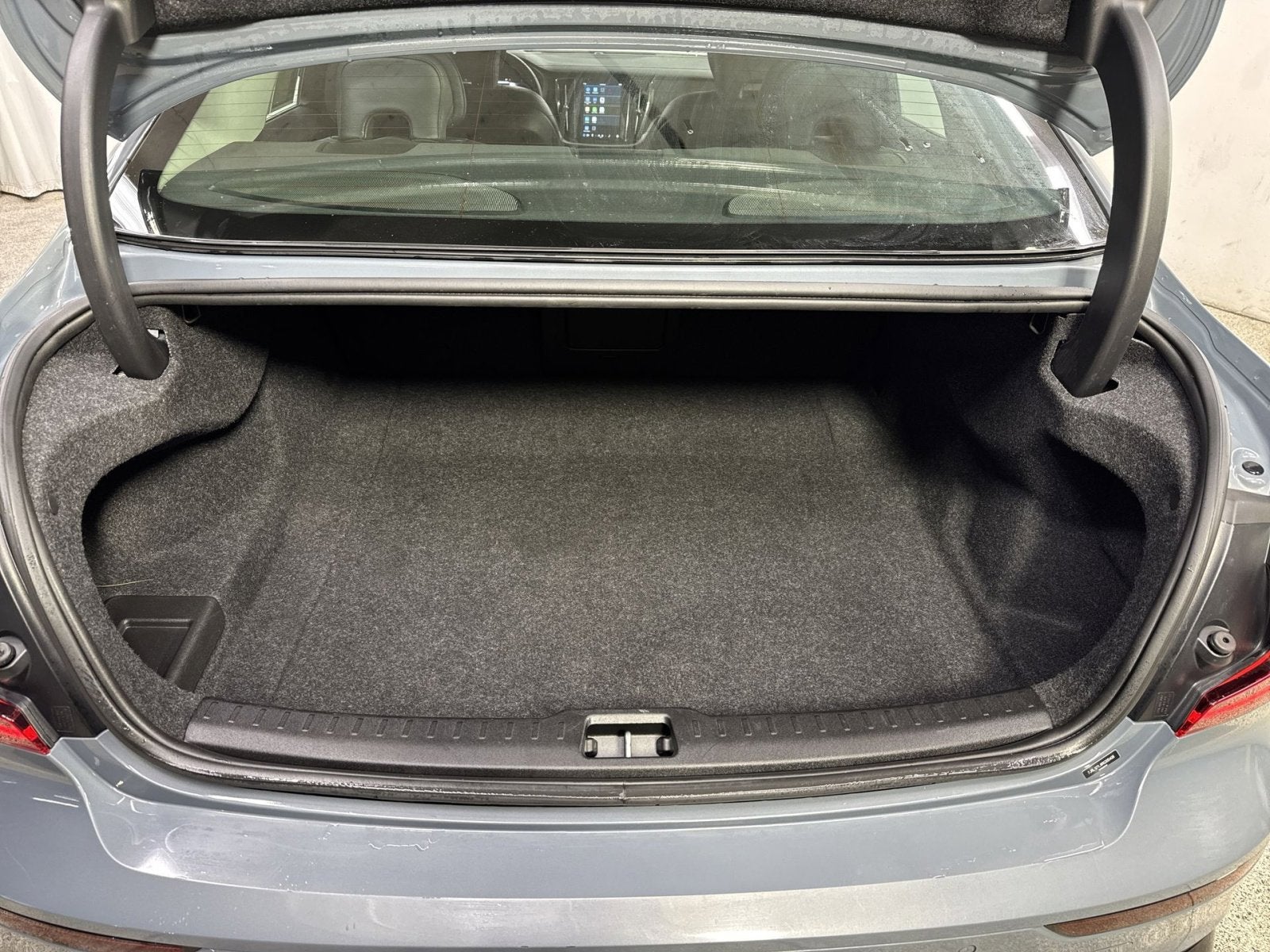 2024 Volvo S60 B5 Plus Dark Theme