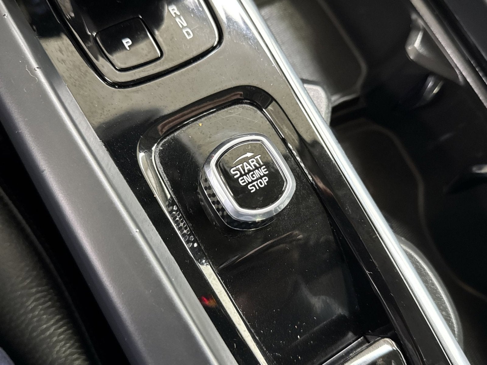 2024 Volvo S60 B5 Plus Dark Theme