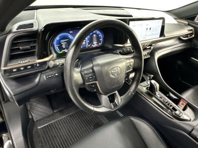 2025 Toyota Crown Signia XLE