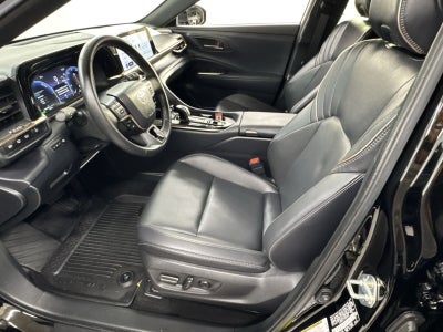 2025 Toyota Crown Signia XLE
