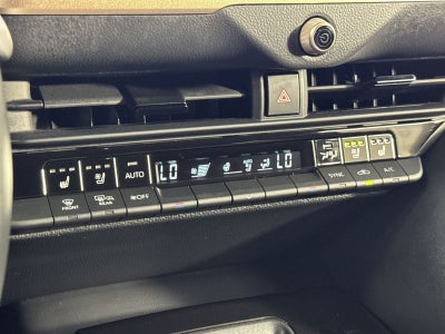 2025 Toyota Crown Signia XLE