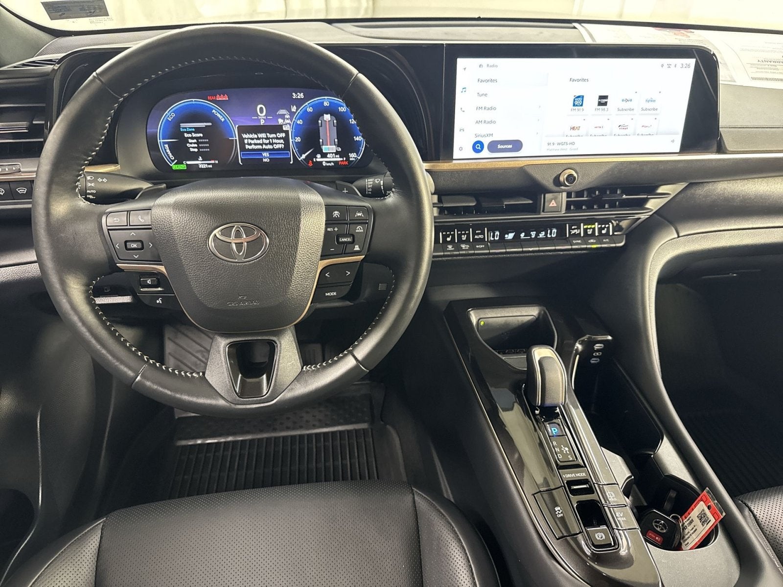 2025 Toyota Crown Signia XLE