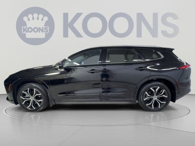 2025 Toyota Crown Signia XLE