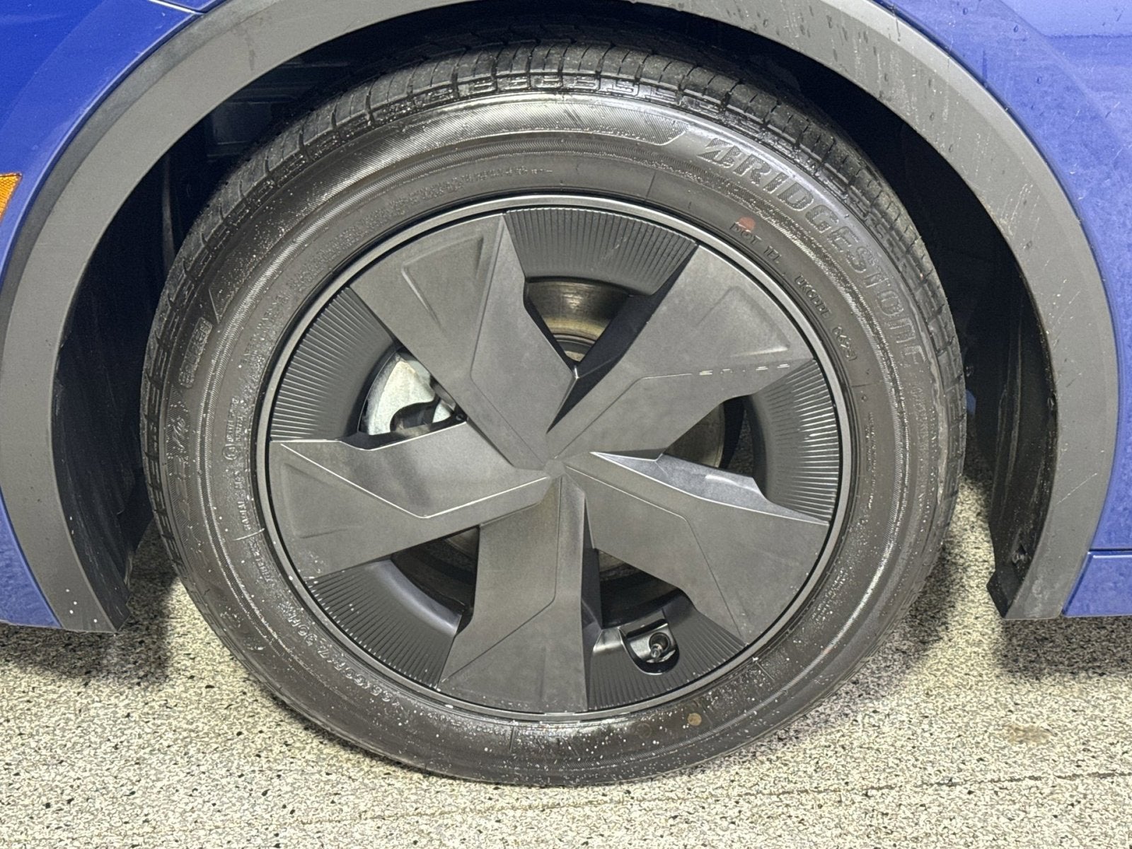 2023 Toyota Prius LE