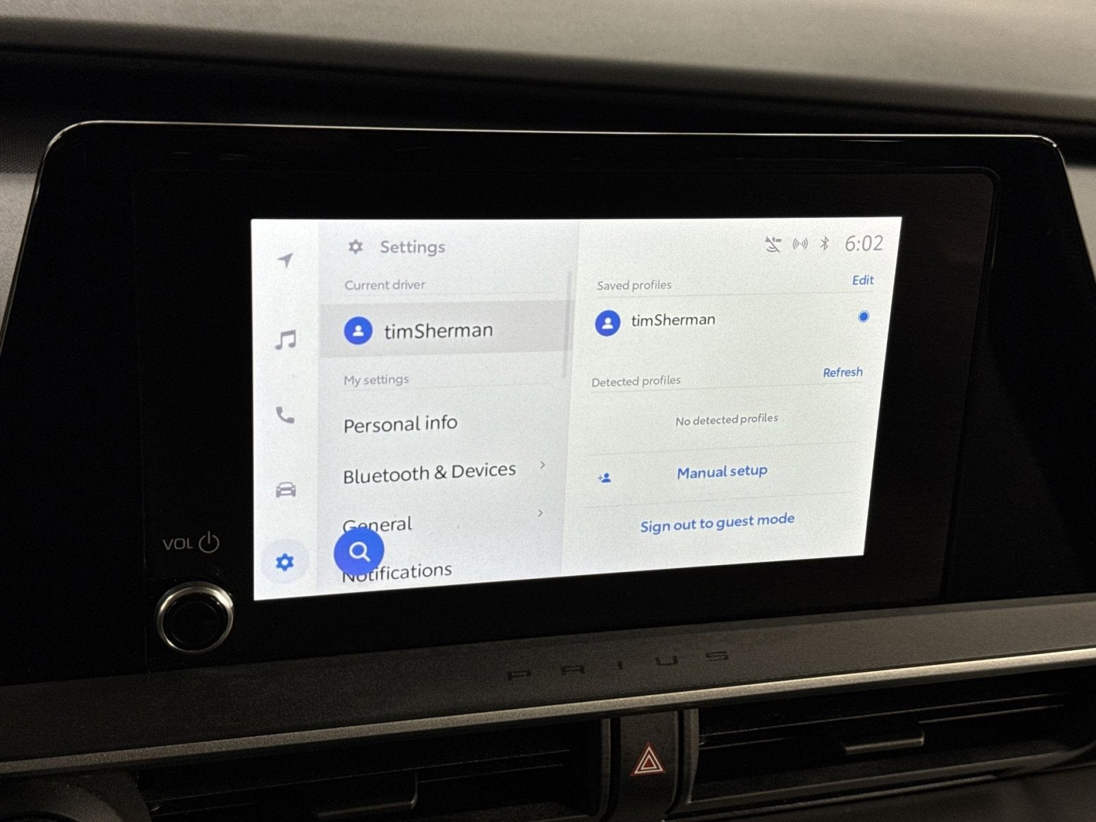 2023 Toyota Prius LE