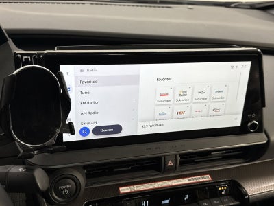 2025 Toyota Prius XLE