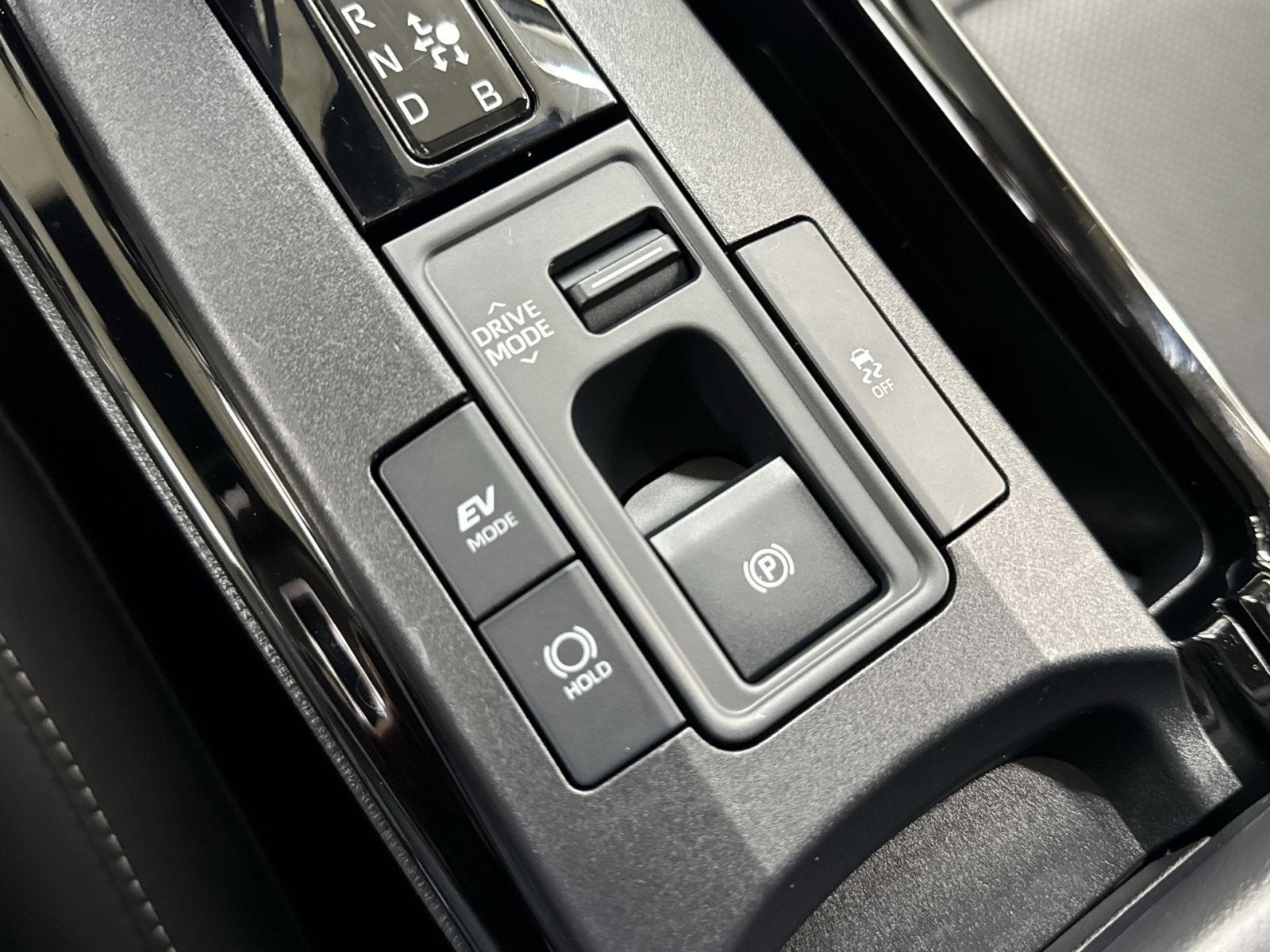 2025 Toyota Prius XLE