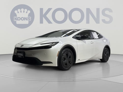 2025 Toyota Prius LE