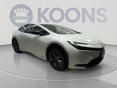 2025 Toyota Prius LE
